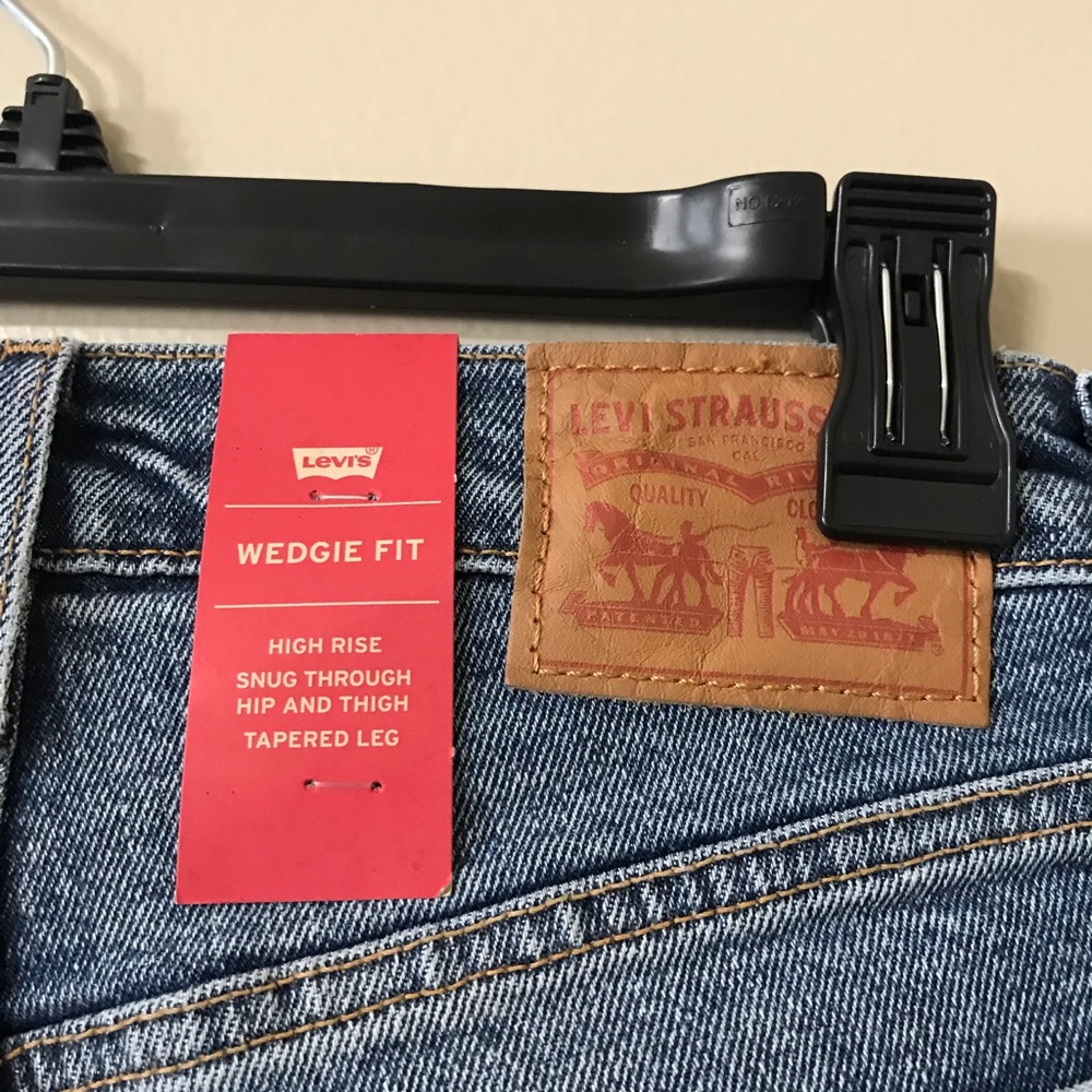 Levi’s wedgie icon fit twisted fate - Picture 6 of 6